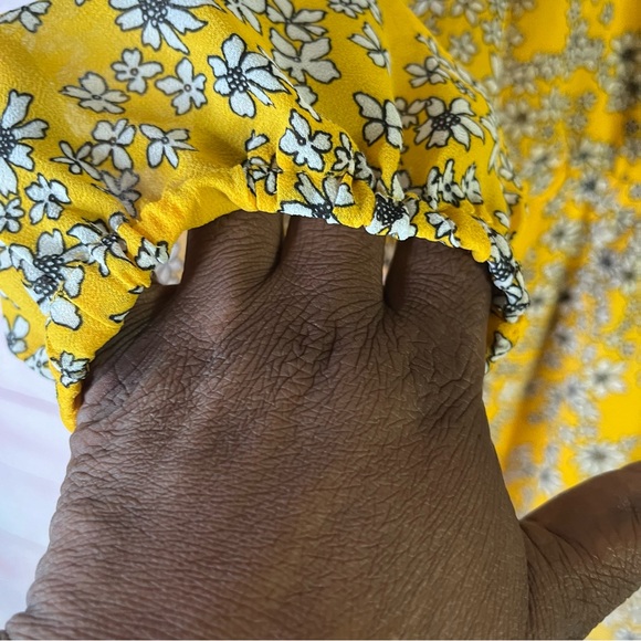 Lane Bryant Yellow Floral Drawstring Blouse Size 14 - Picture 5 of 7